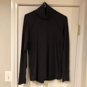Lulu Lemon turtleneck